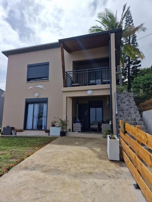 Charment Appartement Avec Vue Sur Mer Petite Île Exterior foto